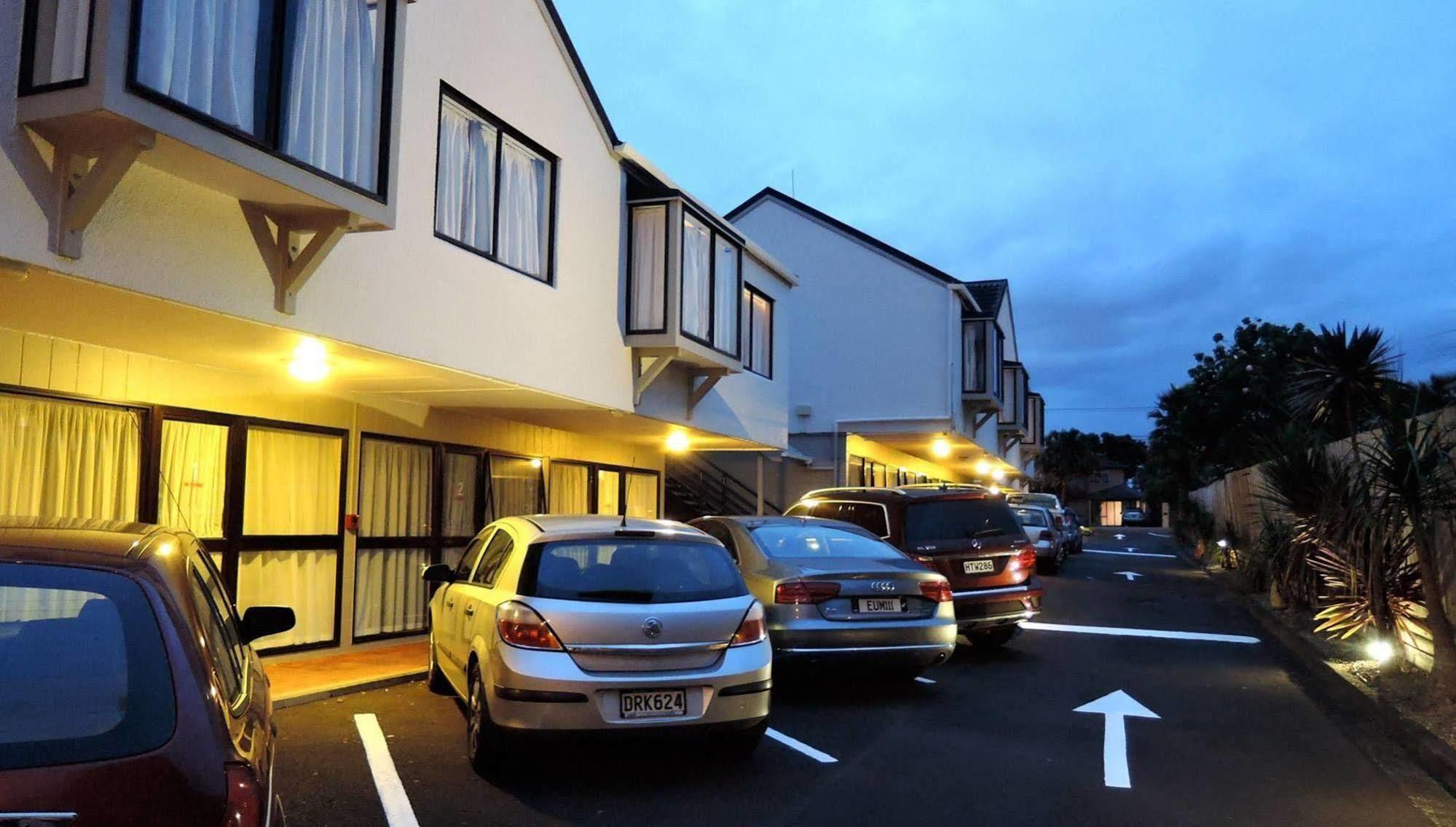 Anzac Court Motel Auckland Bagian luar foto